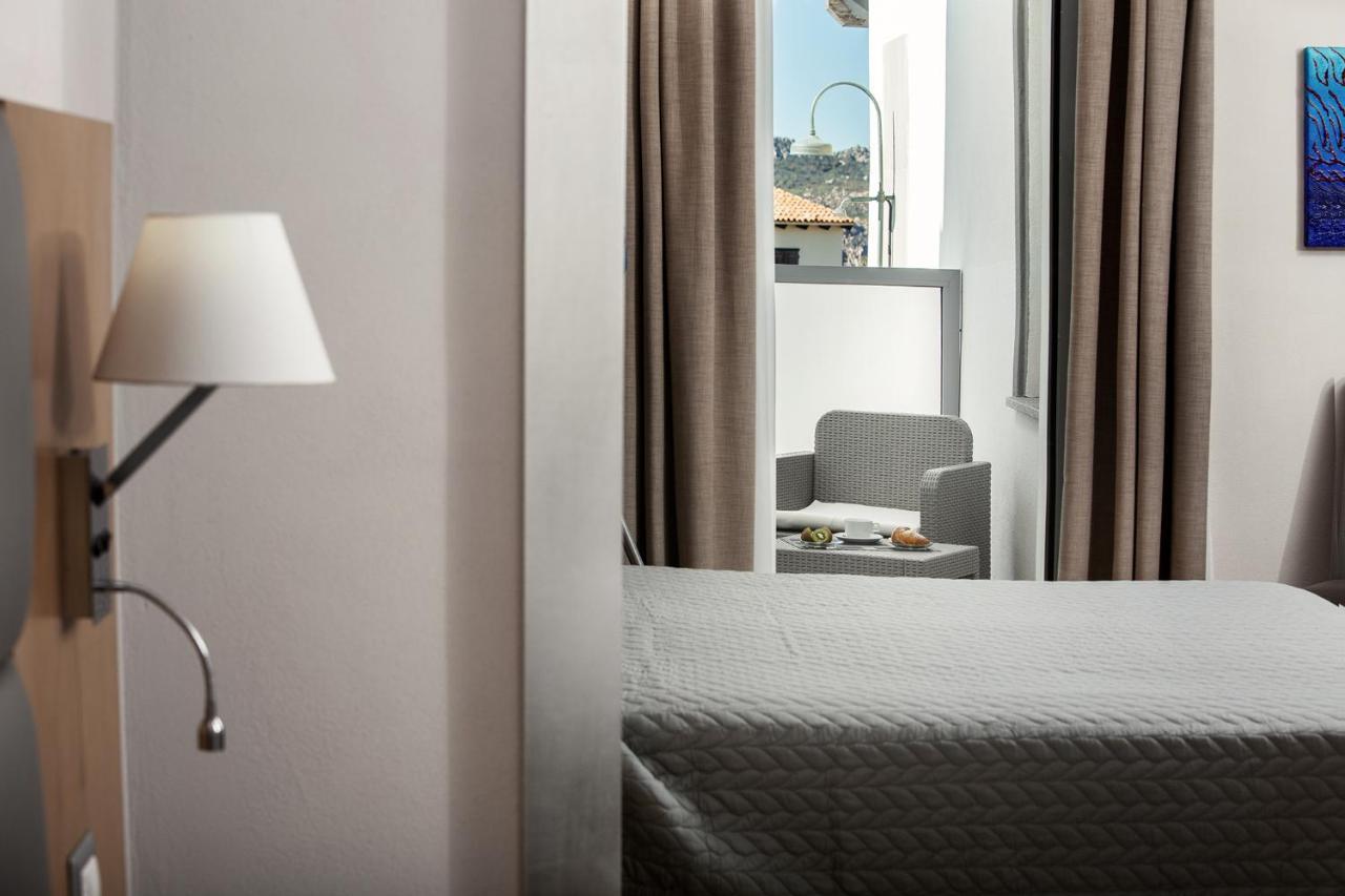 Capotesta Luxury Rooms Santa Teresa Gallura Buitenkant foto